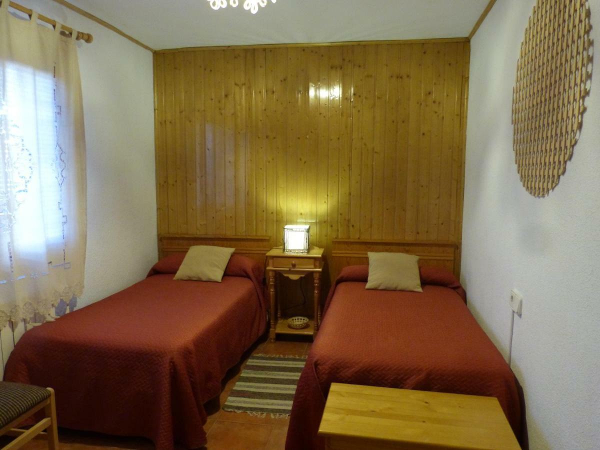 Casa Rural Castellanos Huelamo Bagian luar foto